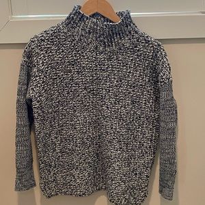 Women’s Mock Neck Fashion Sweater - XS